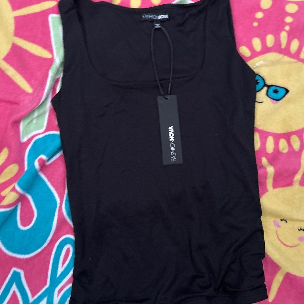 Black seamless tank top